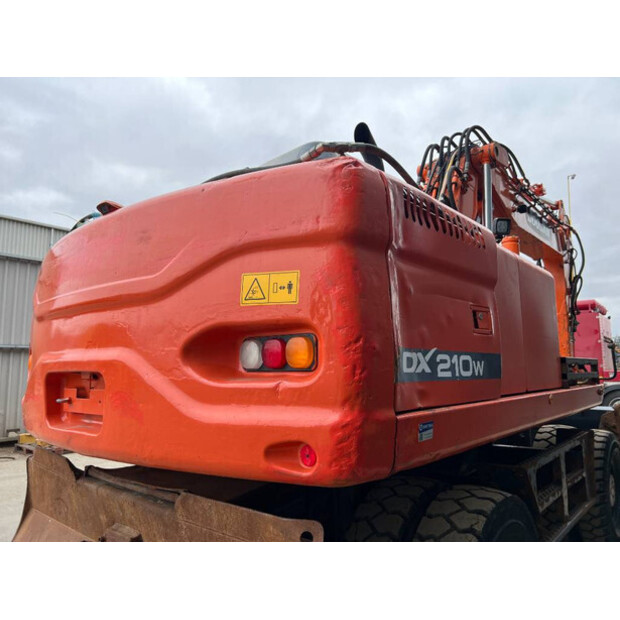 2014 Doosan DX210W-39689266