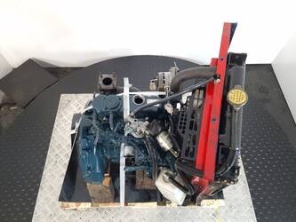 kubota-engine-industrial-d722-39699162