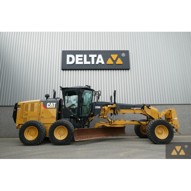 2017 Caterpillar 120M2-39710816