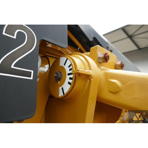2017 Caterpillar 120M2-39710870