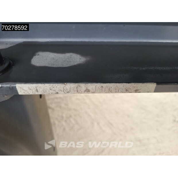2018 ستاس S300CX-39711586