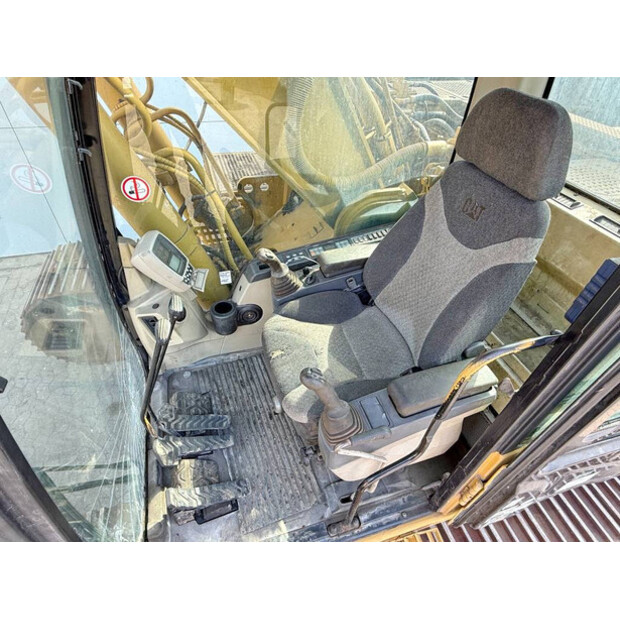 2004 كاتربيلر 330CL-39731357