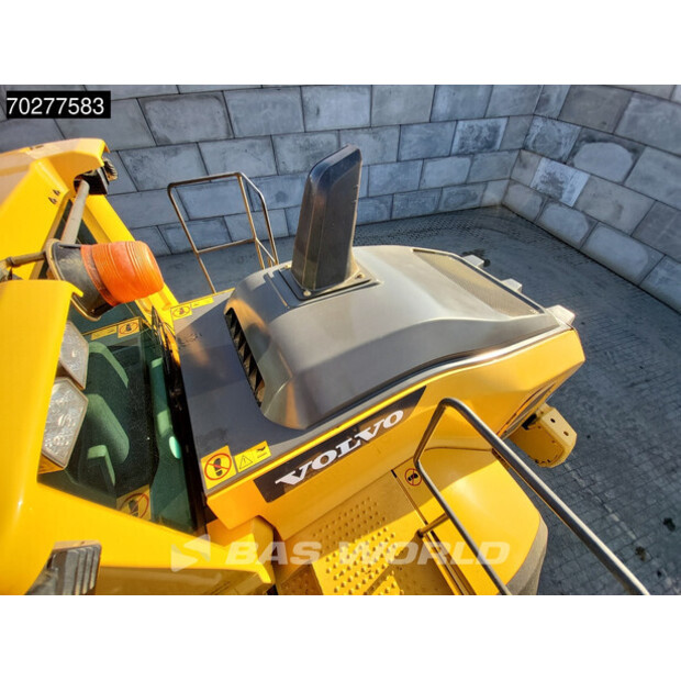 2014 فولفو L150H-39736183