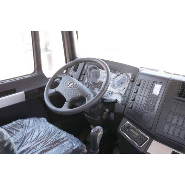 2025 SHACMAN F3000-39740226