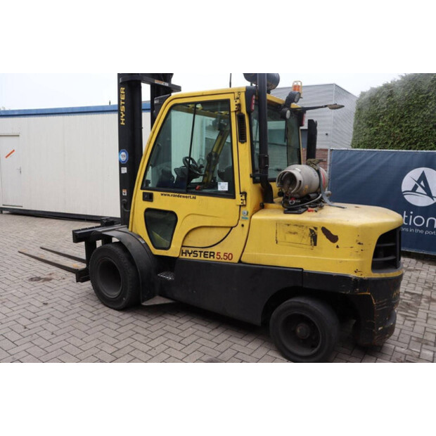 2017 Hyster H5.5FT-39753956