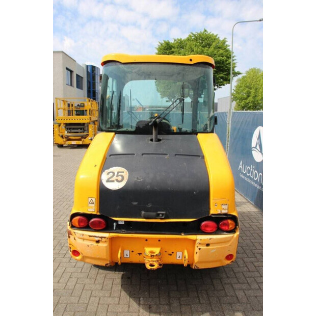 2017 جيه سي بي 406 T4-39754589