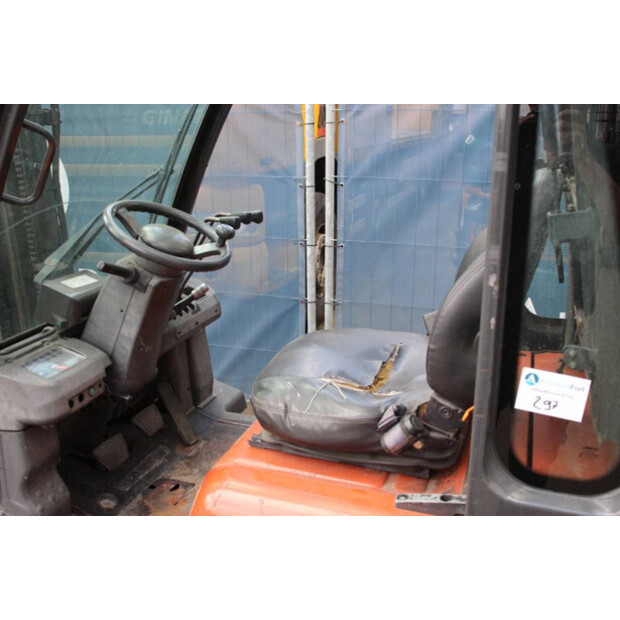 2004 NISSAN UD02A20PQ-39757115
