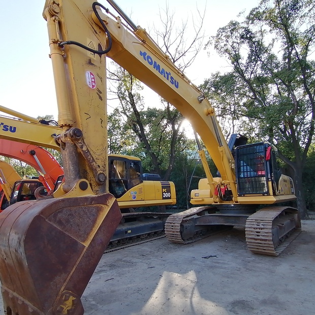 2020 Komatsu PC360-7-39759380