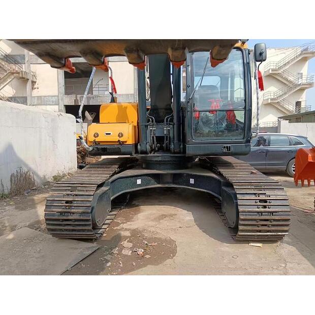 2020 هيونداي 220-9S-39759472