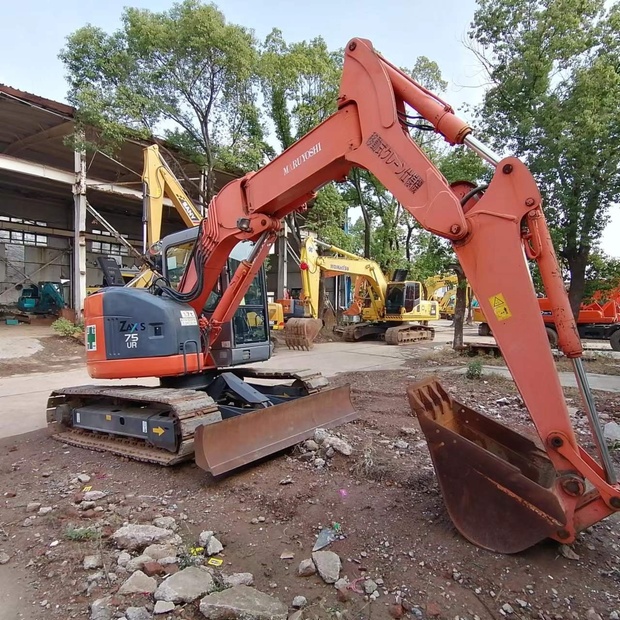 2019 Hitachi ZX75UR-39759507