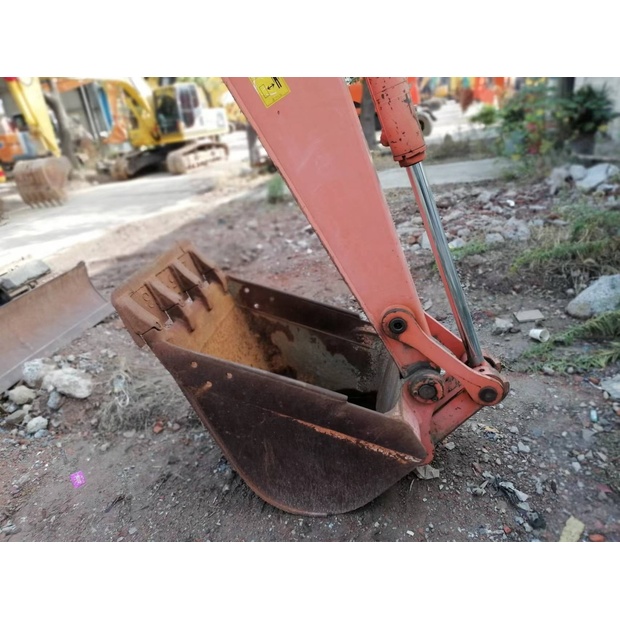 2019 Hitachi ZX75UR-39759508