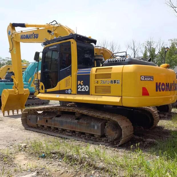 2020 Komatsu PC220-8-39759651