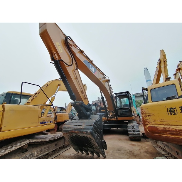 2021 Caterpillar 330C-39759712