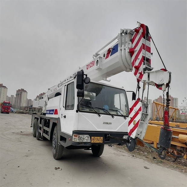 2018 زووم ليون QY25V-39760124