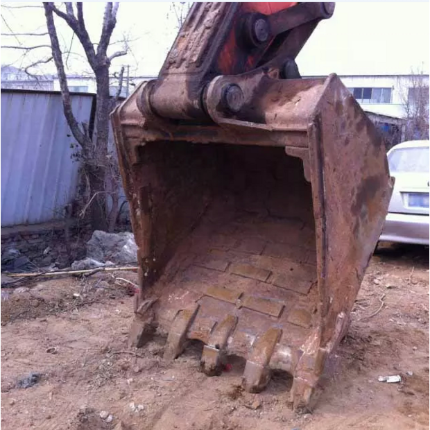 2016 دووسان DH 370 LC-9-39760204