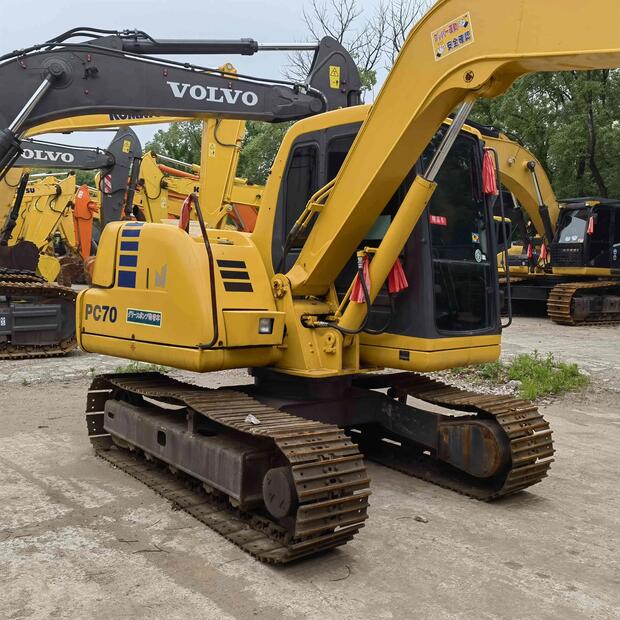 2016 Komatsu PC70-39760275