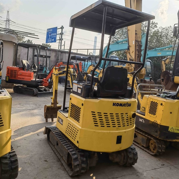 2020 Komatsu PC15MR-39760298