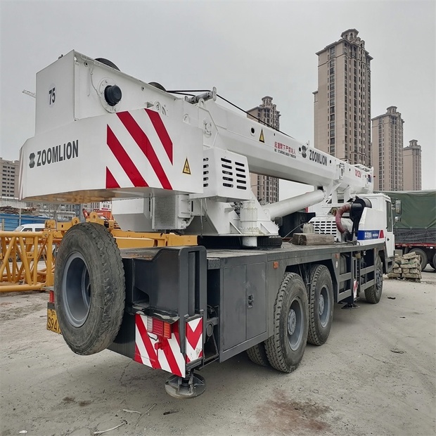 2019 زووم ليون QY25V-39761606