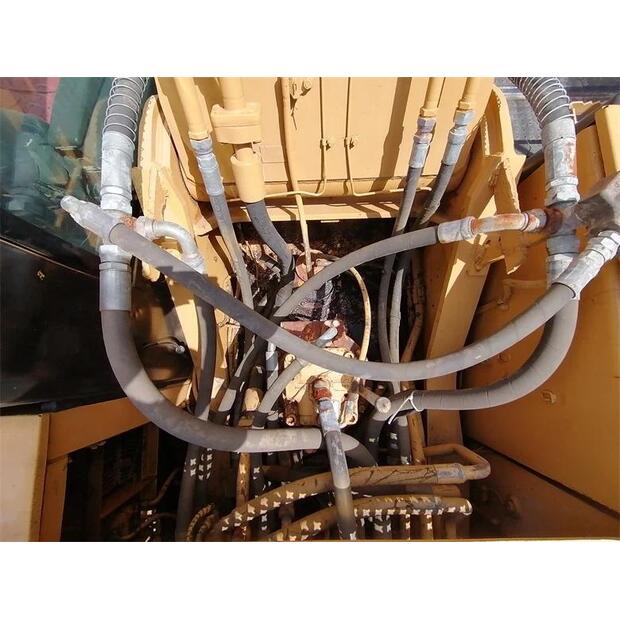 2020 Caterpillar 325D-39762265