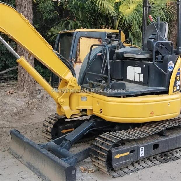 2019 Komatsu PC30MR-2-39762296