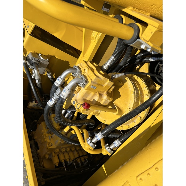 2023 كوماتسو PC400-8-39834269
