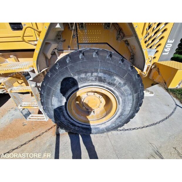 2005 فولفو L60E-39850320