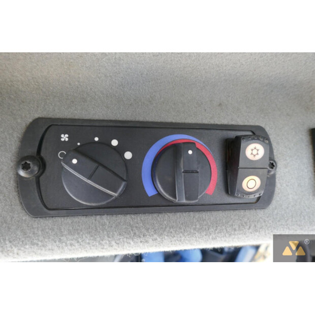 2019 Caterpillar D6T LGP-39852556
