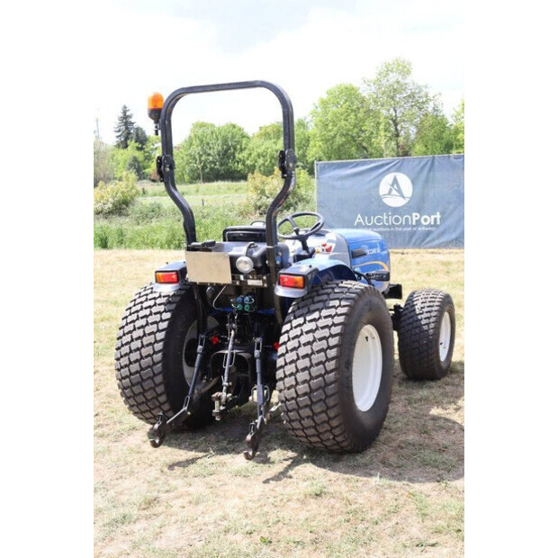 2016 نيو هولاند Boomer 50HST-39853647