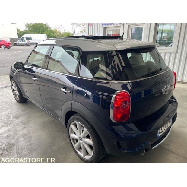 2012 Mini-39870238