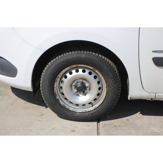 2013 Mercedes-Benz CITAN-39873904