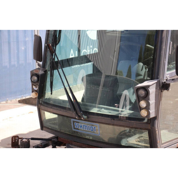 2012 شميت Compact 200-39874989