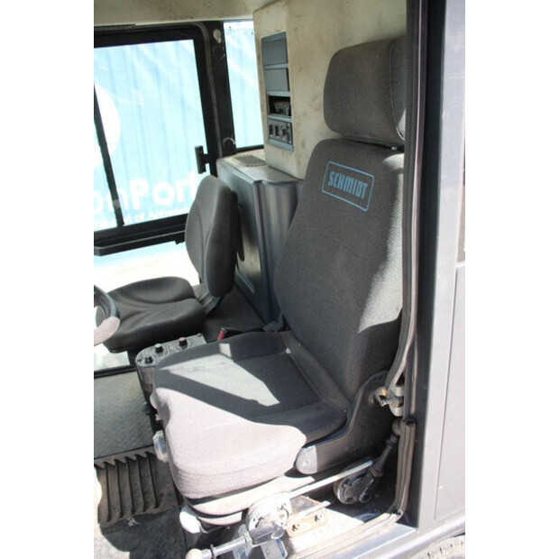 2012 شميت Compact 200-39874997