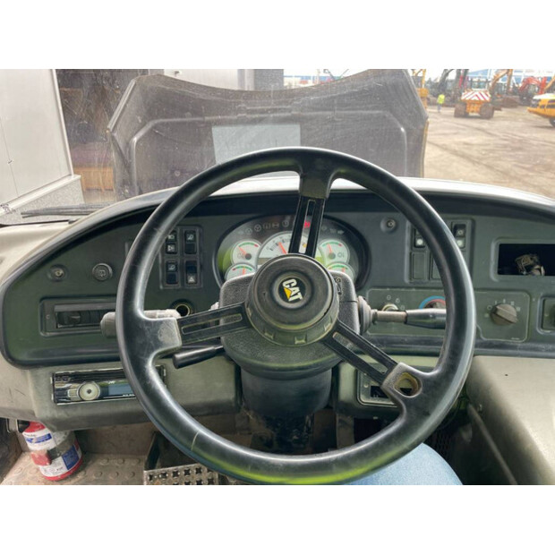 2005 كاتربيلر 725-39878545