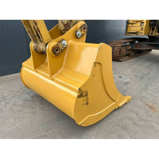 2018 كاتربيلر 325FLCR-39880148