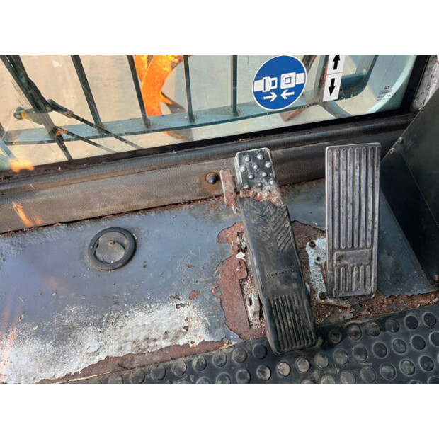 2012 FUCHS MHL454-39882617