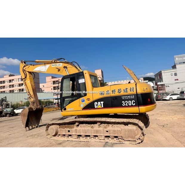 2023 Caterpillar 320C-39902651