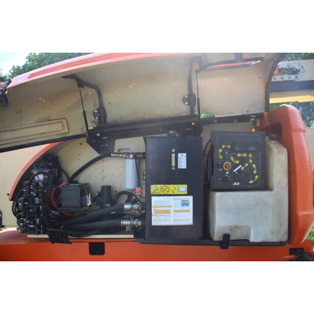 JLG 800AJ-39906136