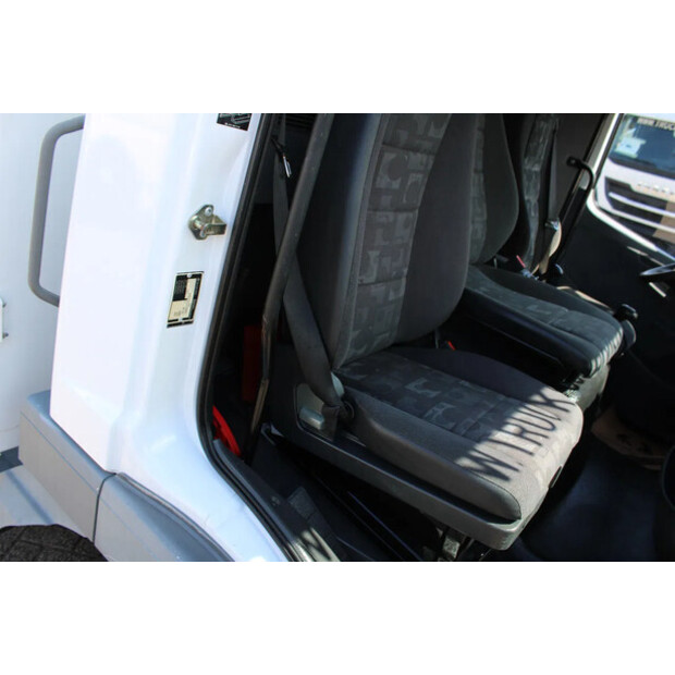 2005 Mercedes-Benz ATEGO 818-39930526