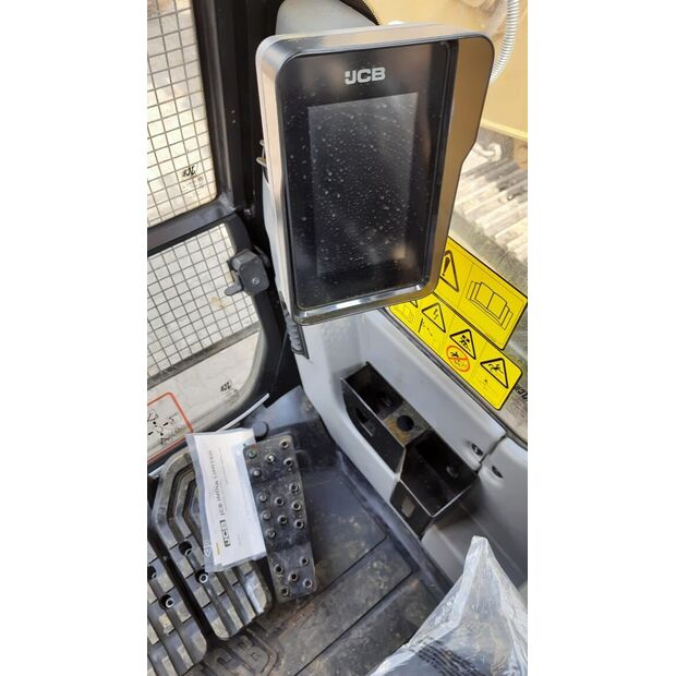 2025 JCB 215LC-39935505