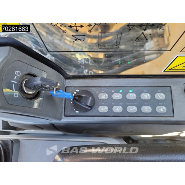 2018 Caterpillar 325FL-39984049