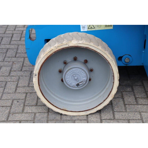 2011 Genie Z-40/23N-39987133