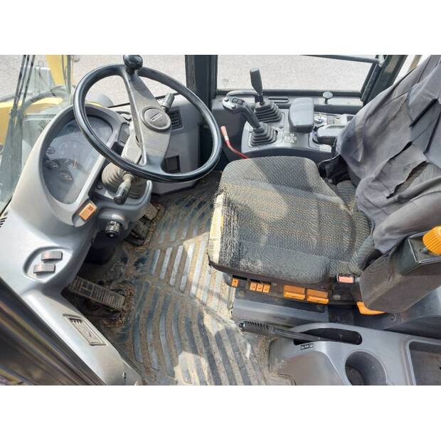 2007 Komatsu WA320-5-39995687