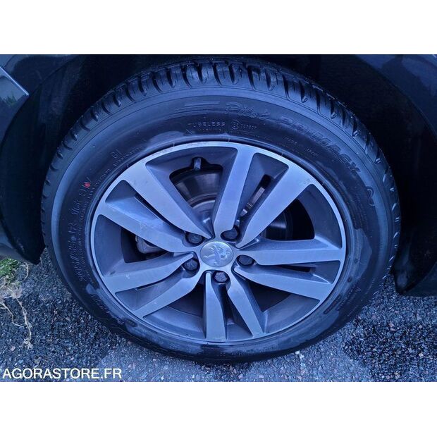2019 Peugeot 308-40004683
