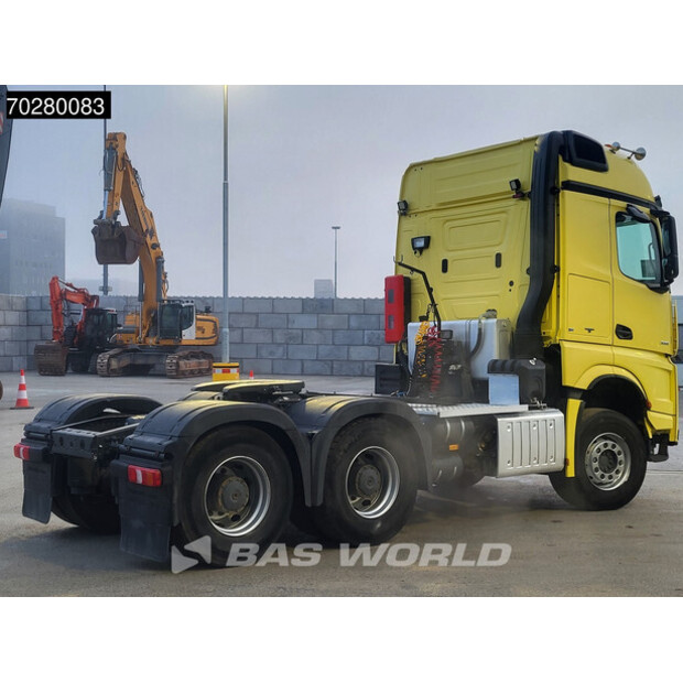 2014 مرسيدس بنز Arocs 3351-40010438