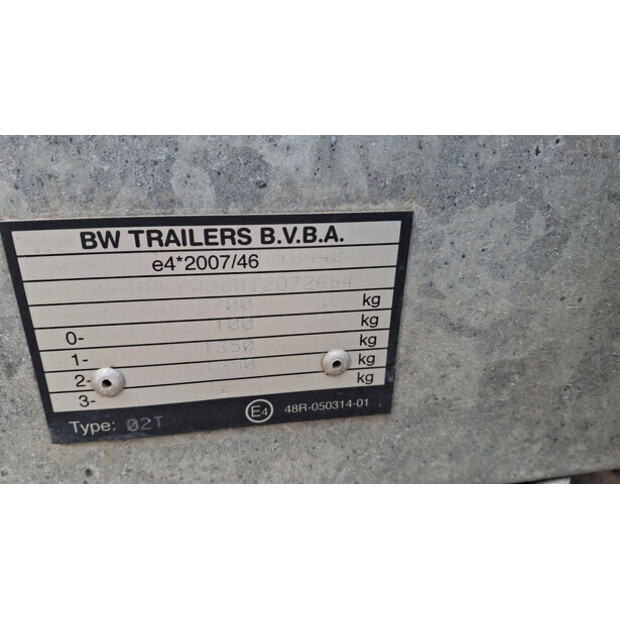 BW Trailer 02T-40014494