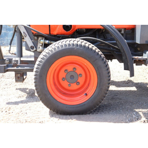 1997 كوبوتا B2100HD-40015422