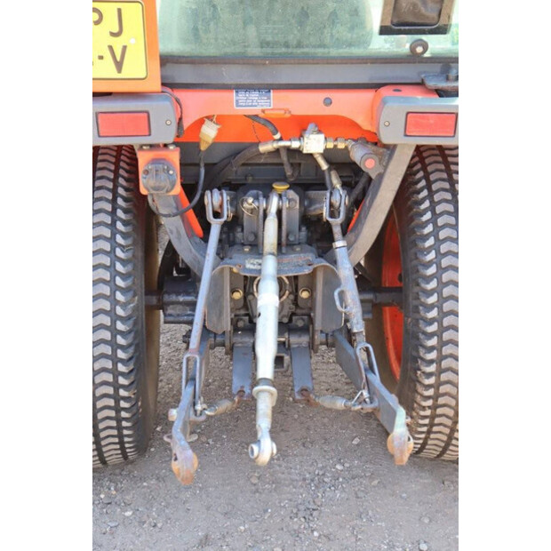 1997 كوبوتا B2100HD-40015425