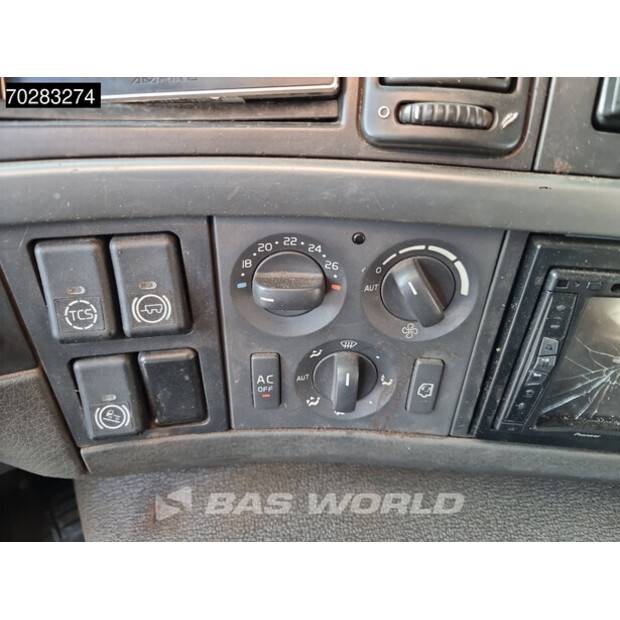2009 فولفو FM300-40015902