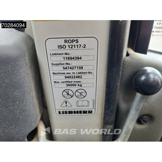 2016 ليبهير R926-40017033