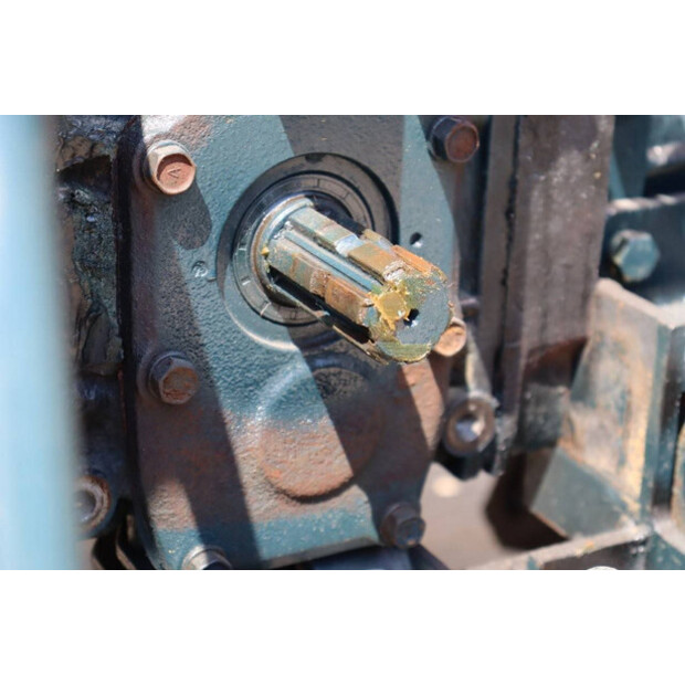 KUBOTA B1702DT-40018180